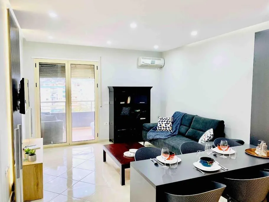 דירה Vlorë Palm Beach - Perfect Location And Sea View.