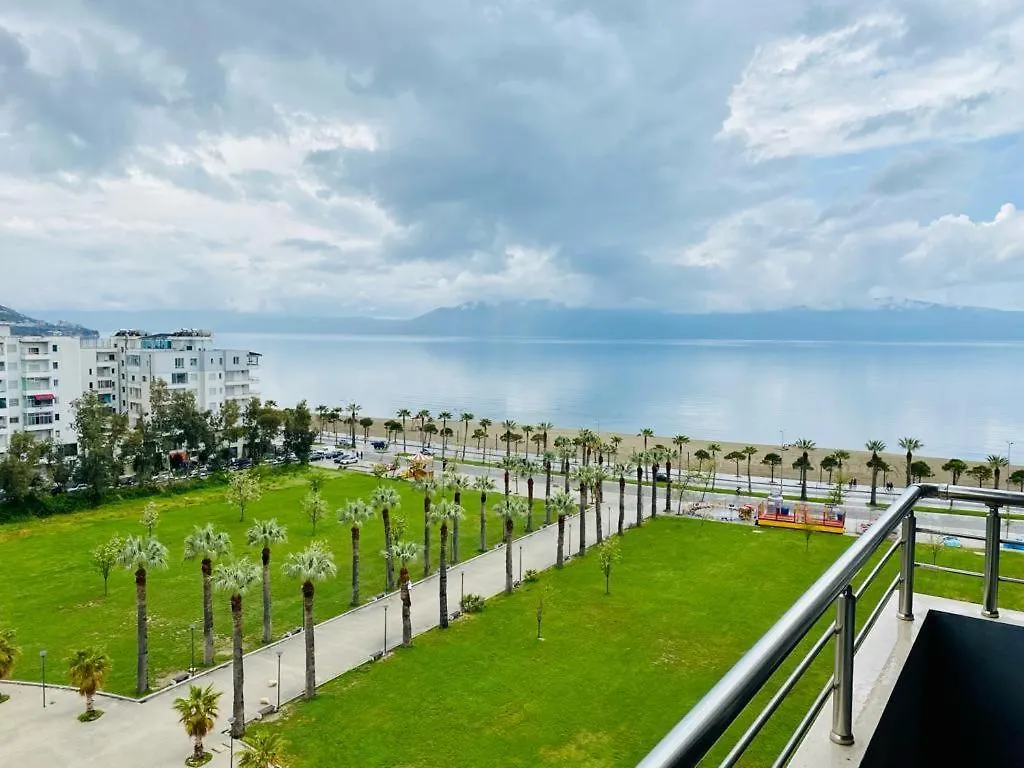 דירה Vlorë Palm Beach - Perfect Location And Sea View.