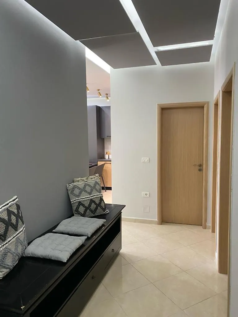 Vlorë Palm Beach - Perfect Location And Sea View.